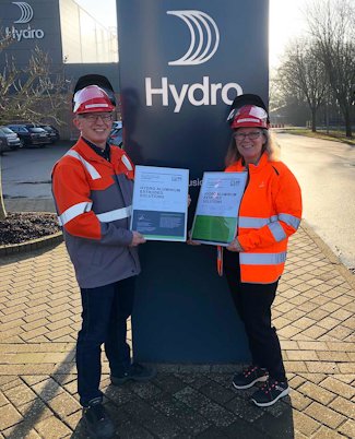 HSE manager Peter Uhrenholt and Tønder’s managing director Mette Boye Sørensen.