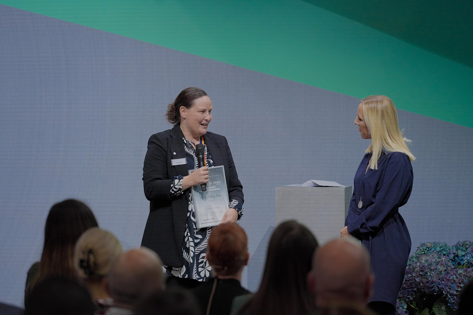 Gerd Aalborg Aas, head of logistics for Hydros Aluminium Metal, was named winner in the category Unsung Shero.